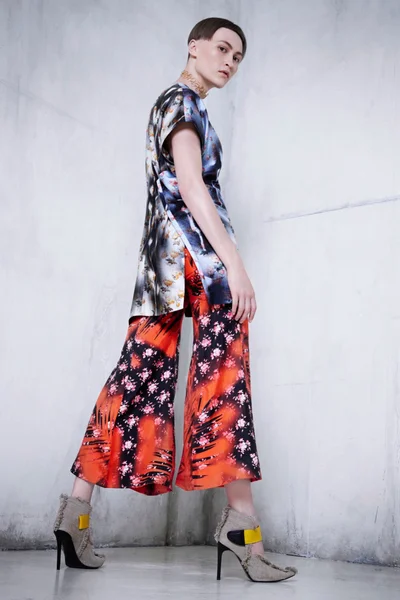 Look 11